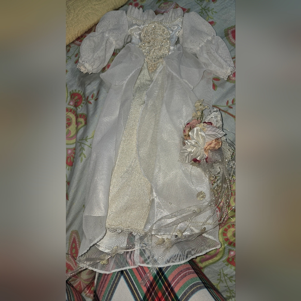 Elegant White and Cream Wedding Dress with Wig, Bouquet, & Necklace For Doll